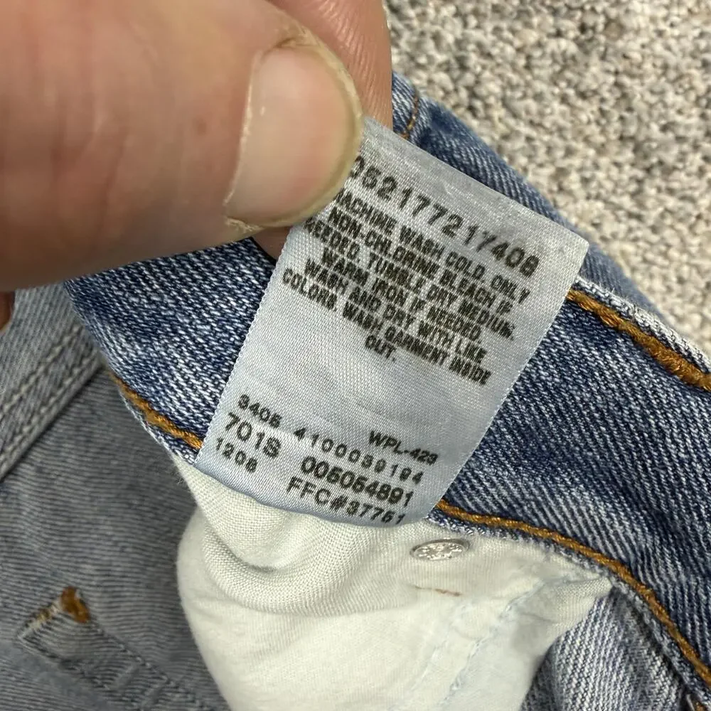 Levis 505 Regular Fit Jeans Mens 36x31 Blue Straight Leg Denim Mid Wash Classic